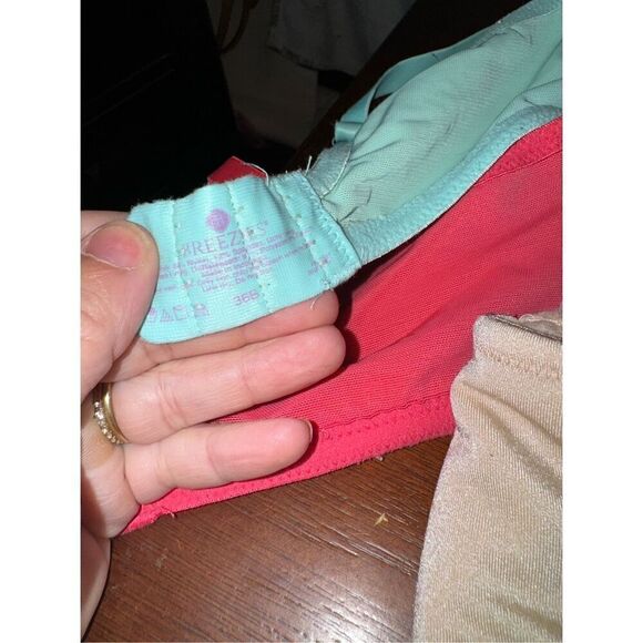 Bundle of 4 Breezees bras size 36B - Picture 5 of 6